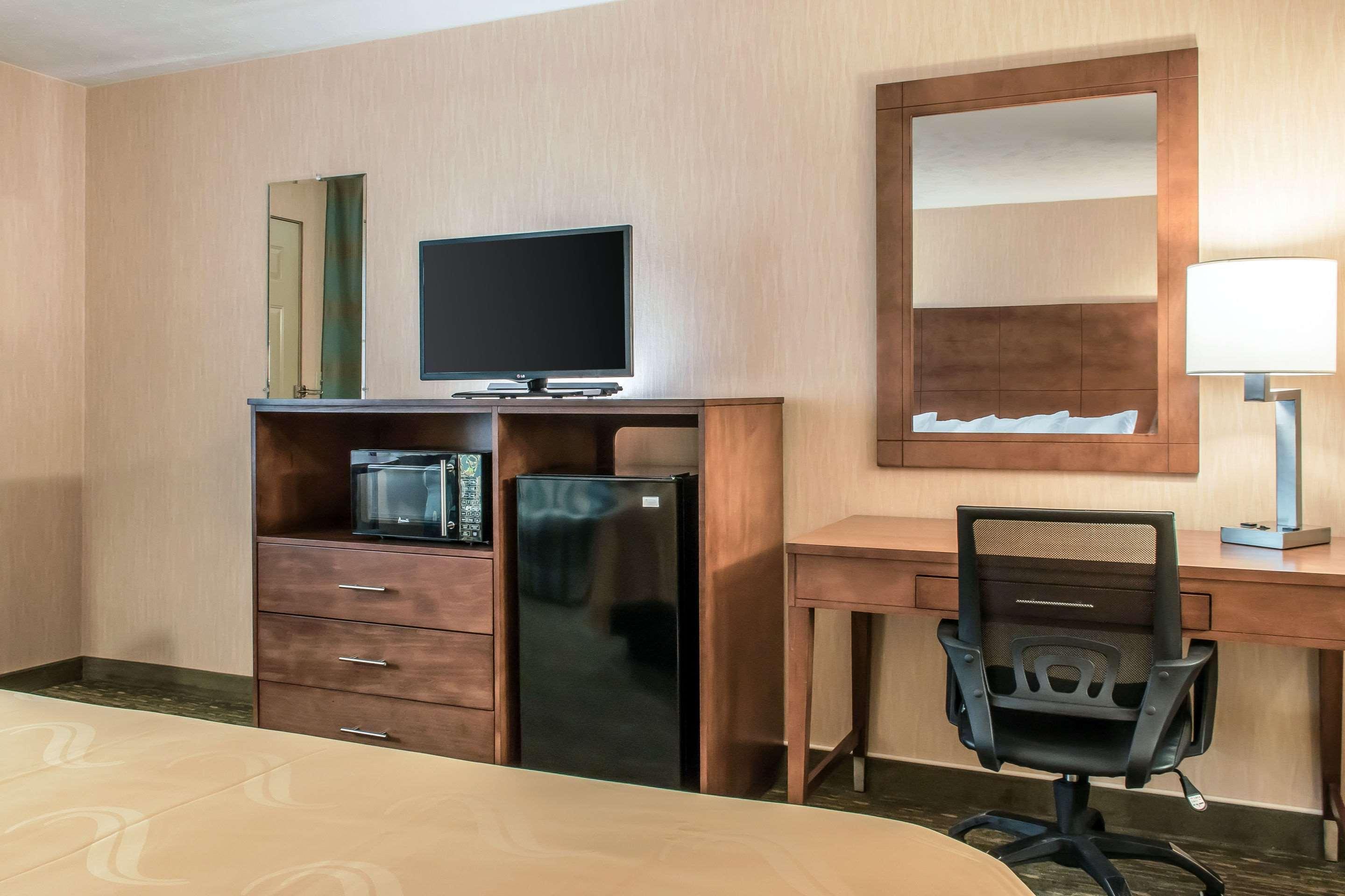 Quality Inn Bedford Luaran gambar