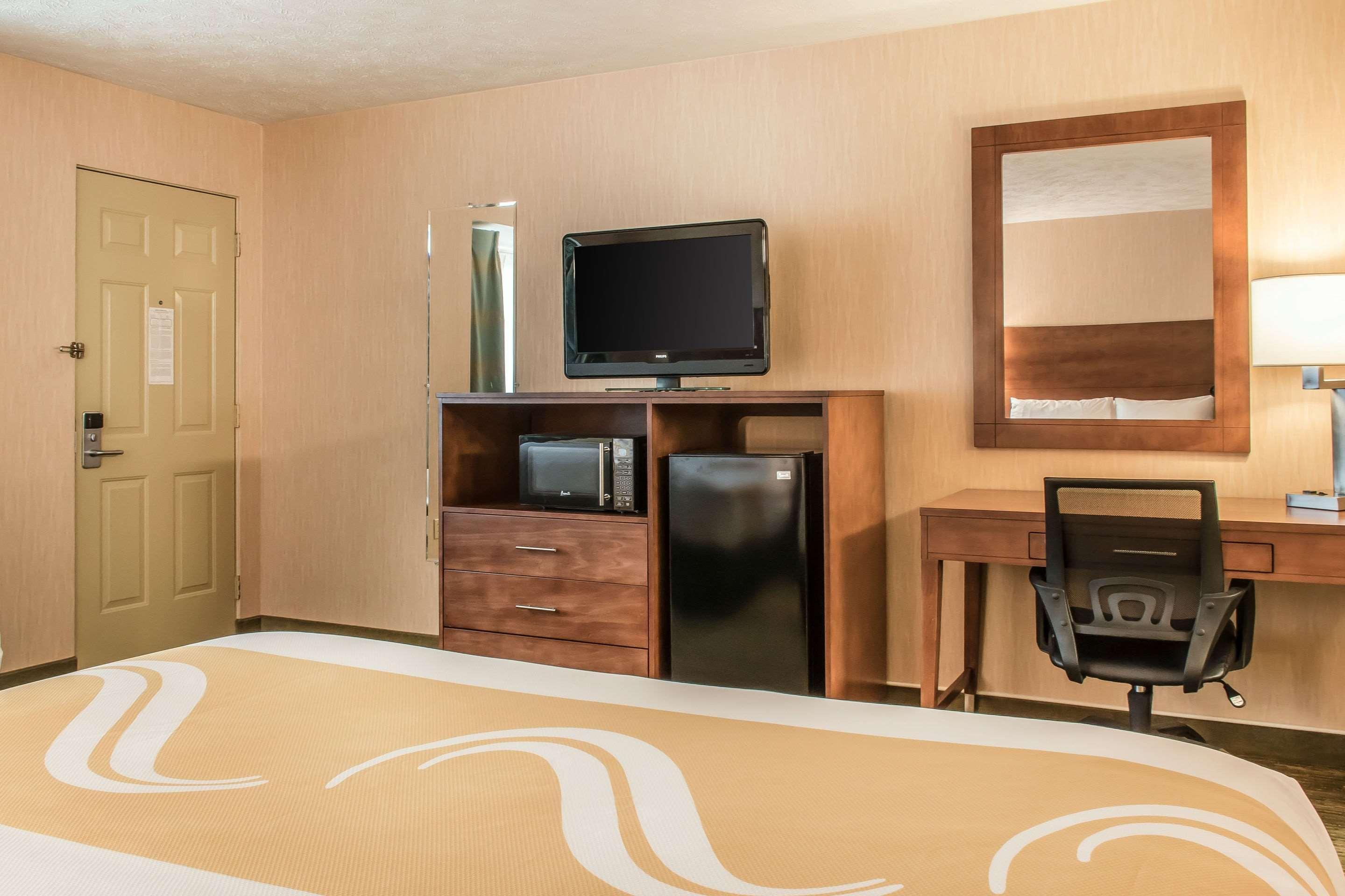 Quality Inn Bedford Luaran gambar