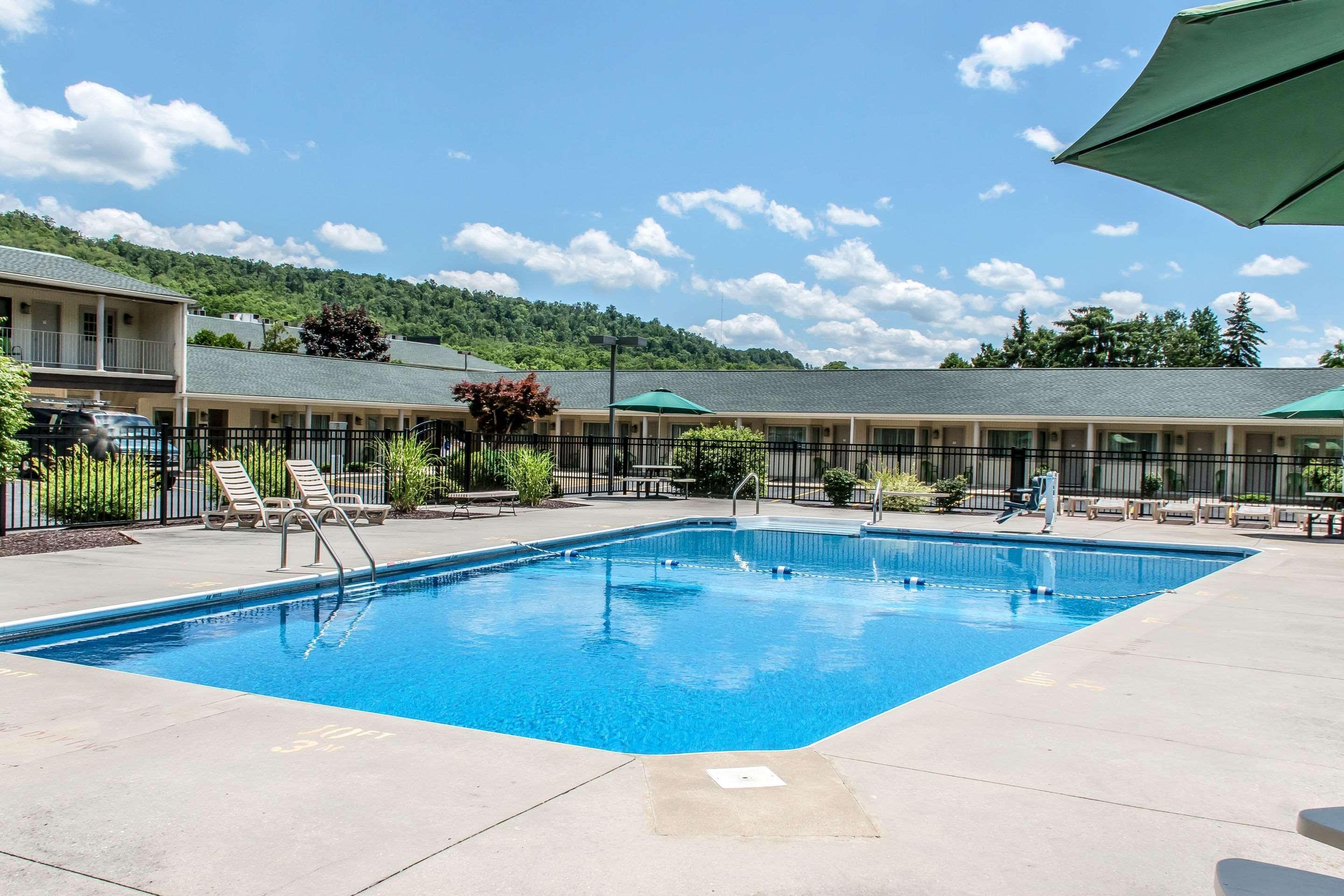 Quality Inn Bedford Luaran gambar