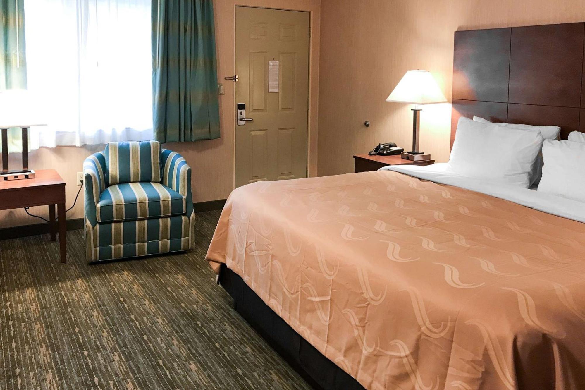 Quality Inn Bedford Luaran gambar