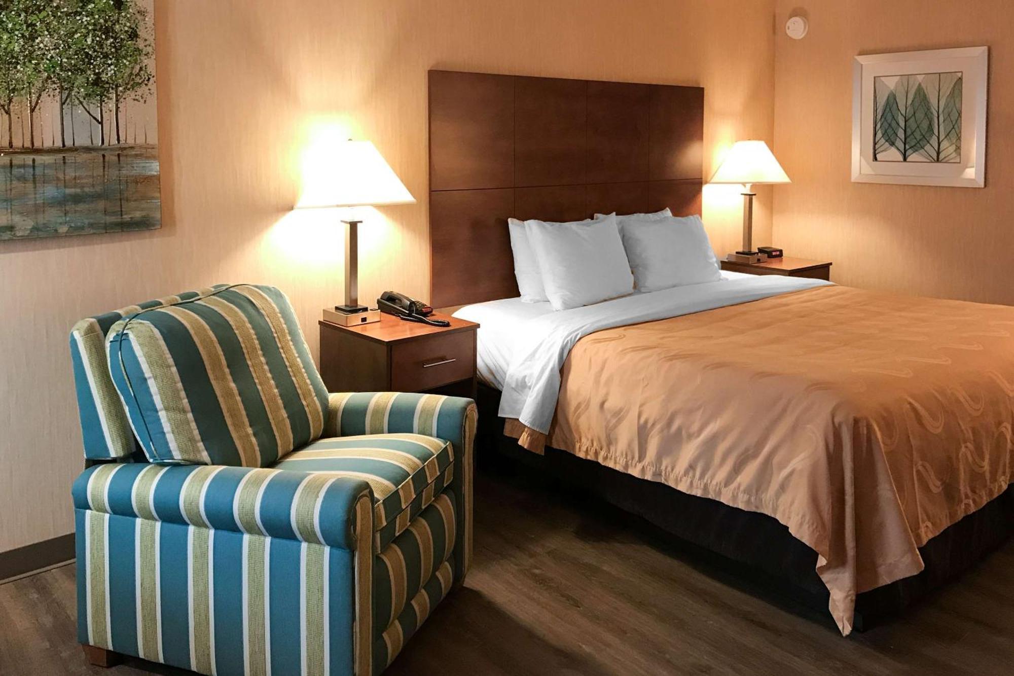 Quality Inn Bedford Luaran gambar
