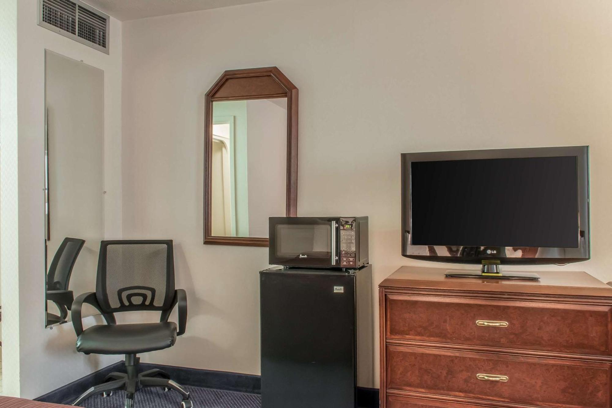 Quality Inn Bedford Luaran gambar